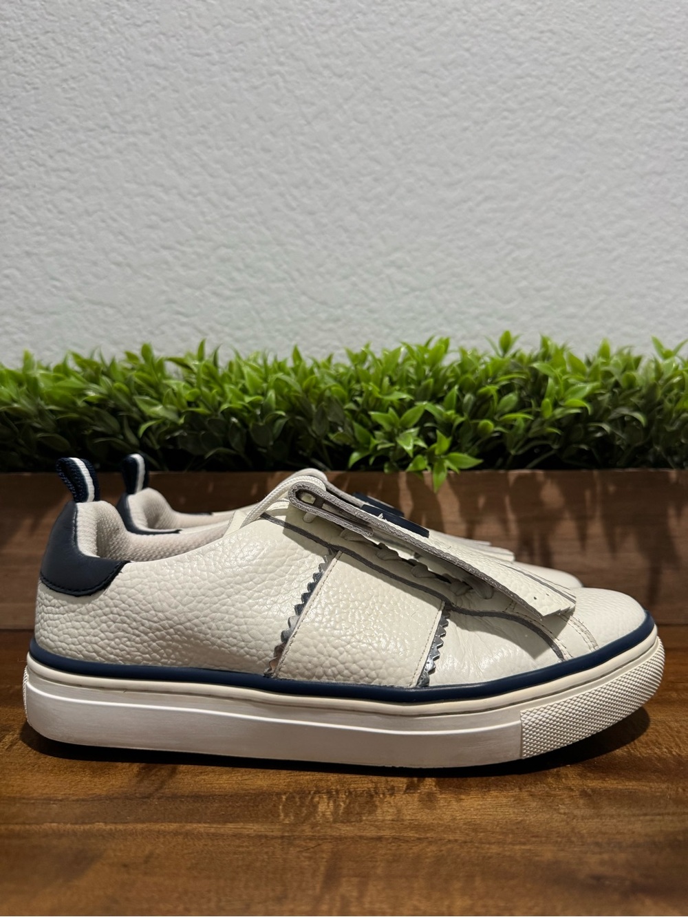 G/Fore G4 LTD ED Kiltie Disruptor White Leather Golf Shoes G4LS21EF14 Size 8.5